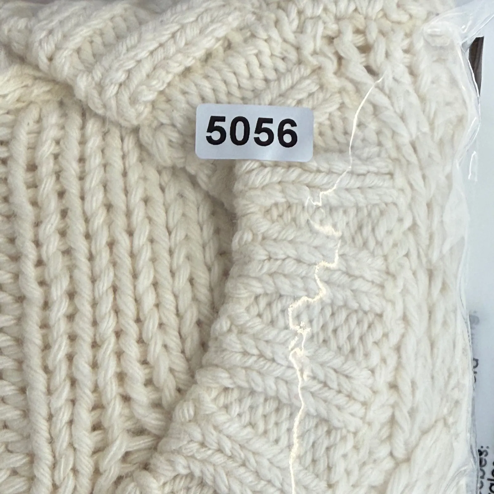 Abercrombie Fitch Cream Cable Fisherman Knit Crew Neck Sweater Women Size L - Image 9