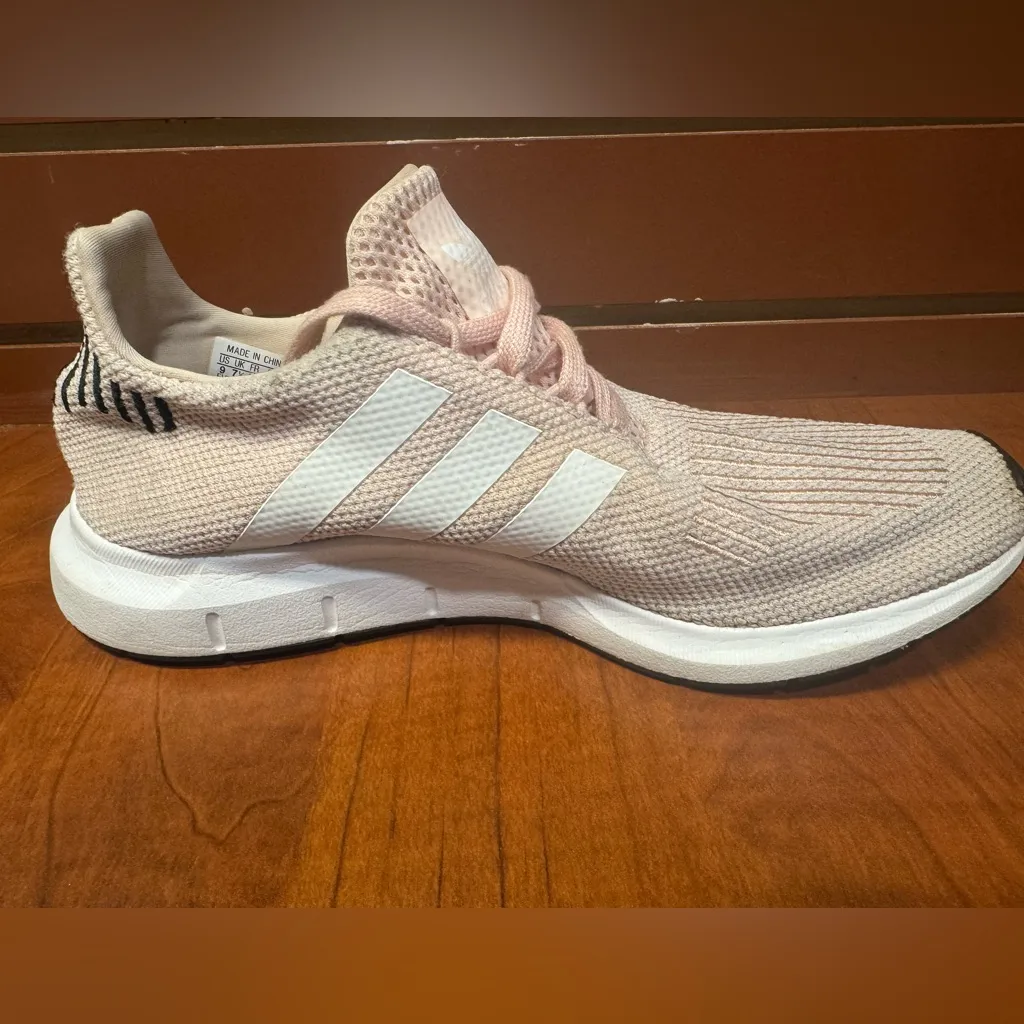 Adidas Women's Blush Knit Sneakers - Image 3