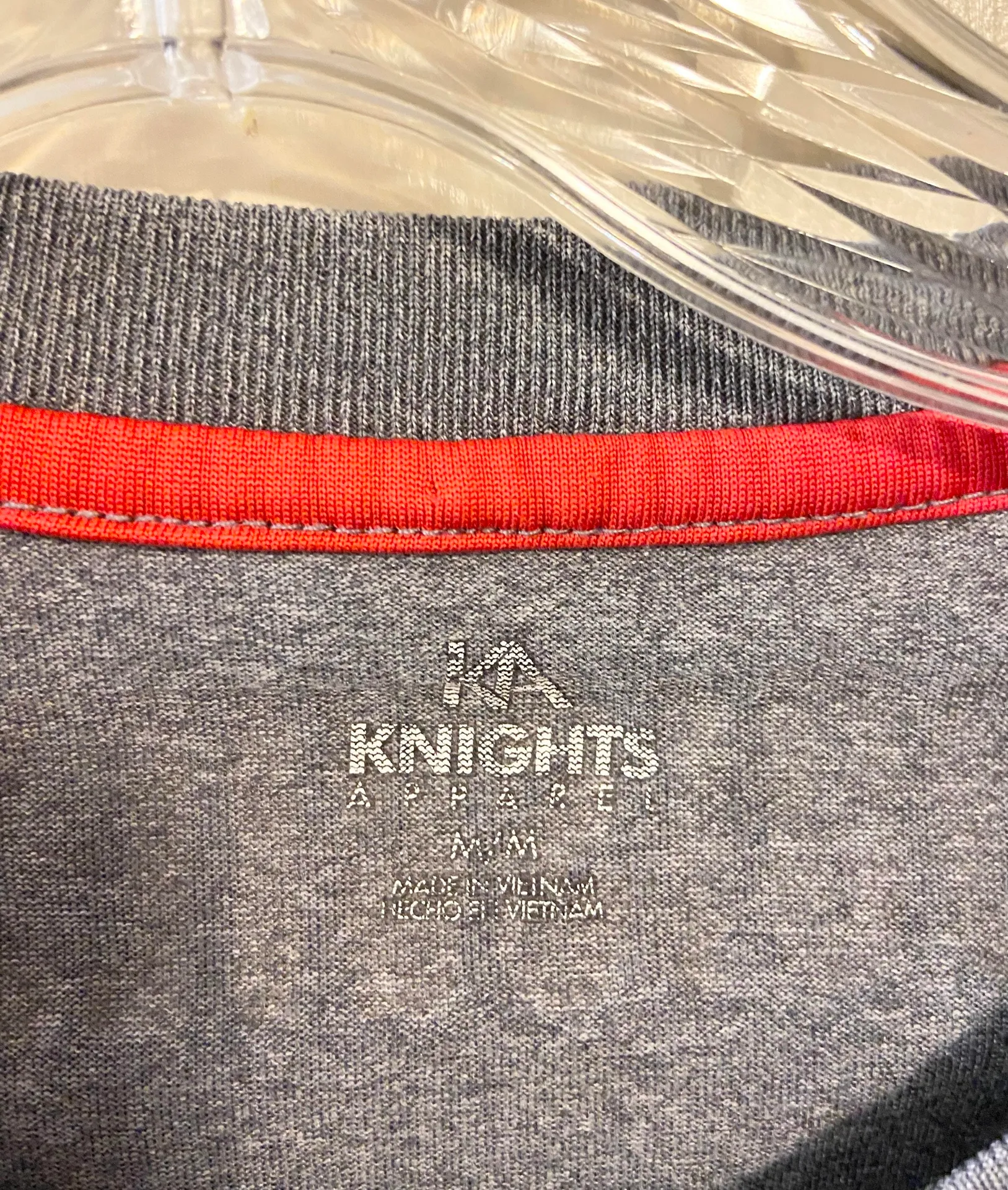 University of Louisville cardinals athletic TShirt Gray Size M - Image 3