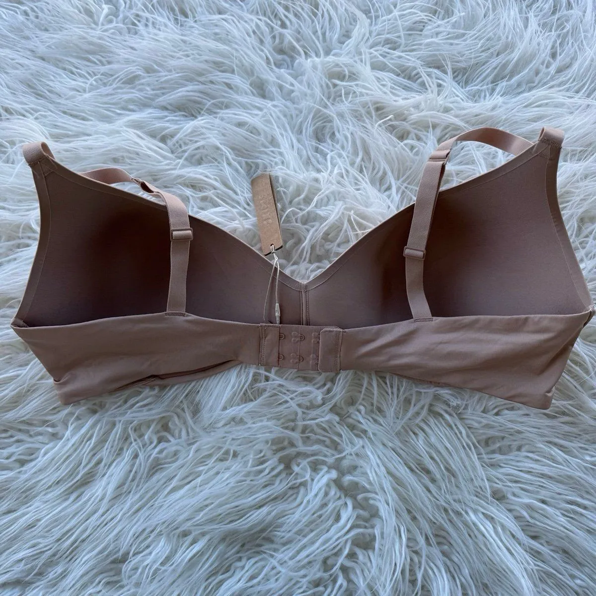 SKIMS  Wireless Form Pushup Plunge Bra Clay Size 40D - Image 6