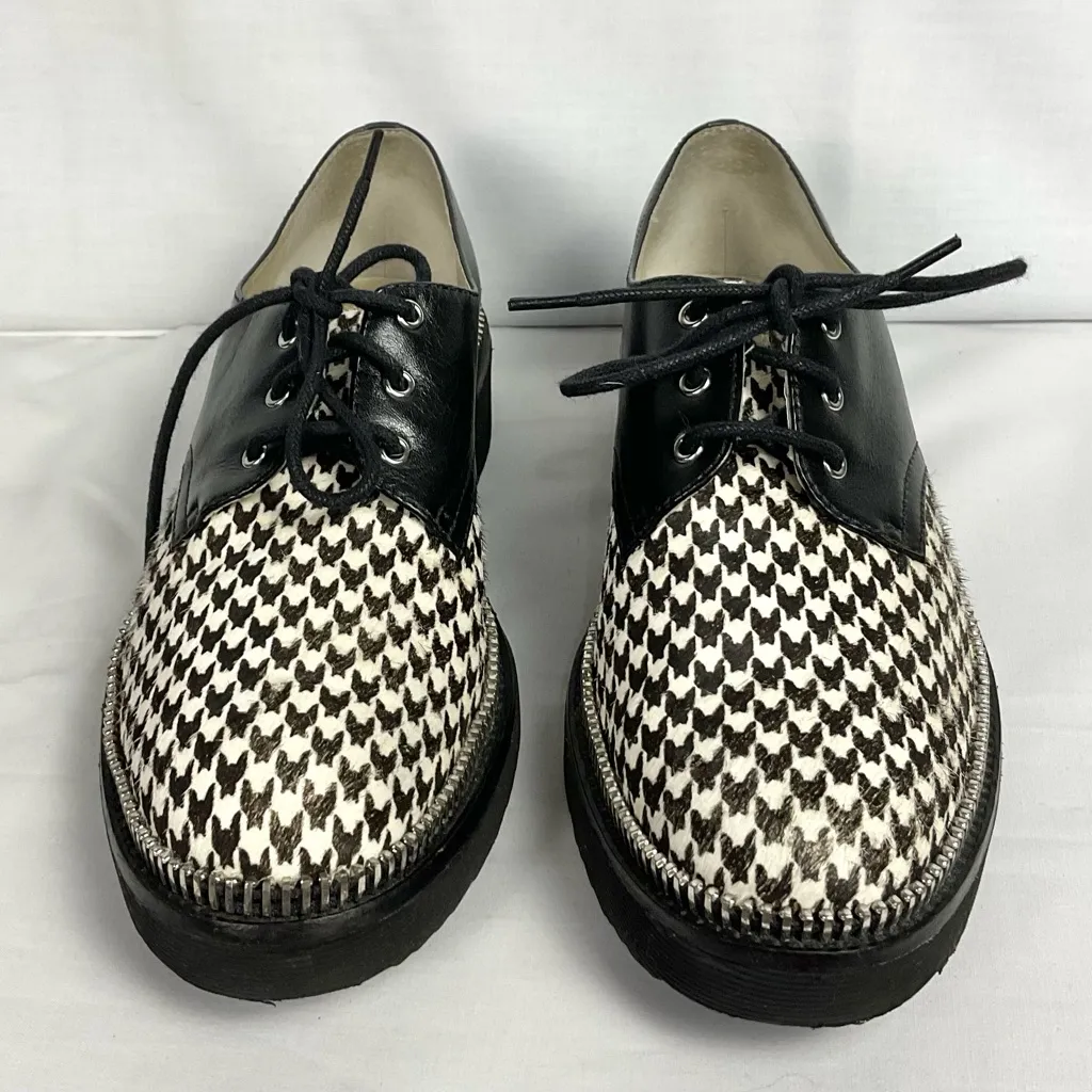 MICHAEL KORS Vivia Lace Up Oxford Haircalf Shoes Sz 8.5 Houndstooth Black White - Image 2