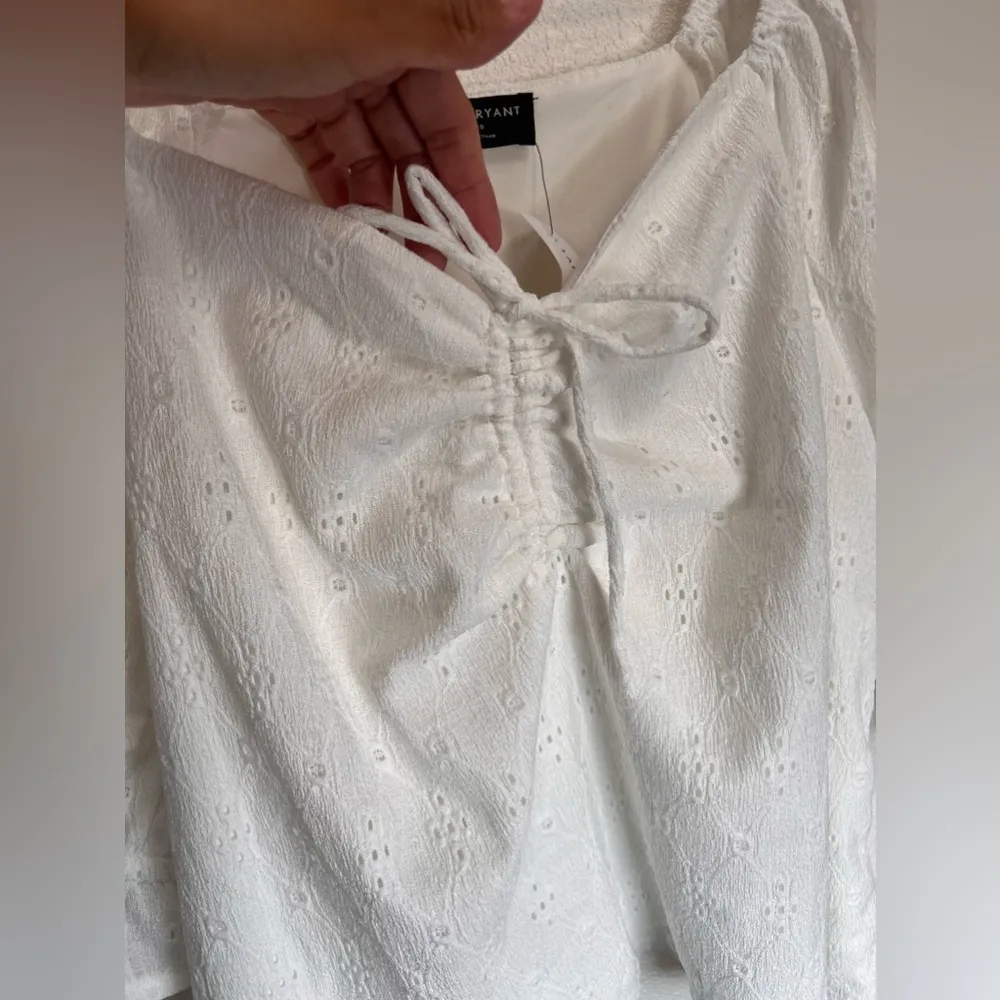 Lane Bryant NWT Crop Drawcord Detail Eyelet Top Size 18/20 - Image 6