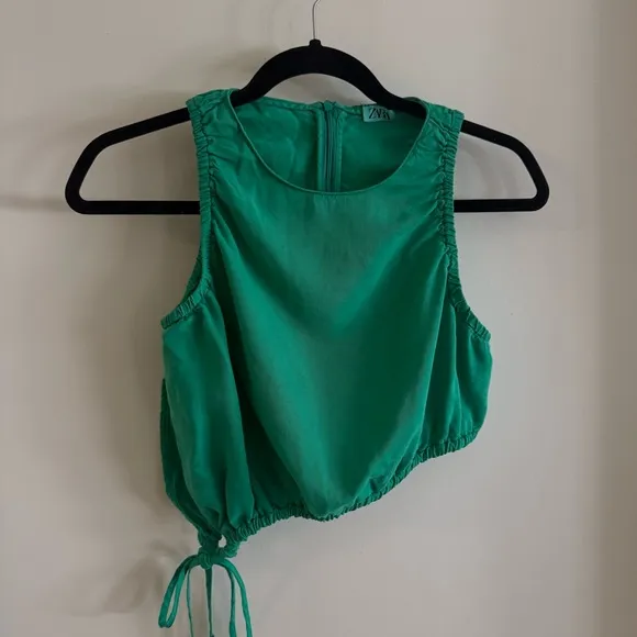 ZARA EMERALD GREEN ASYMMETRICAL CTOP TOP - Image 2