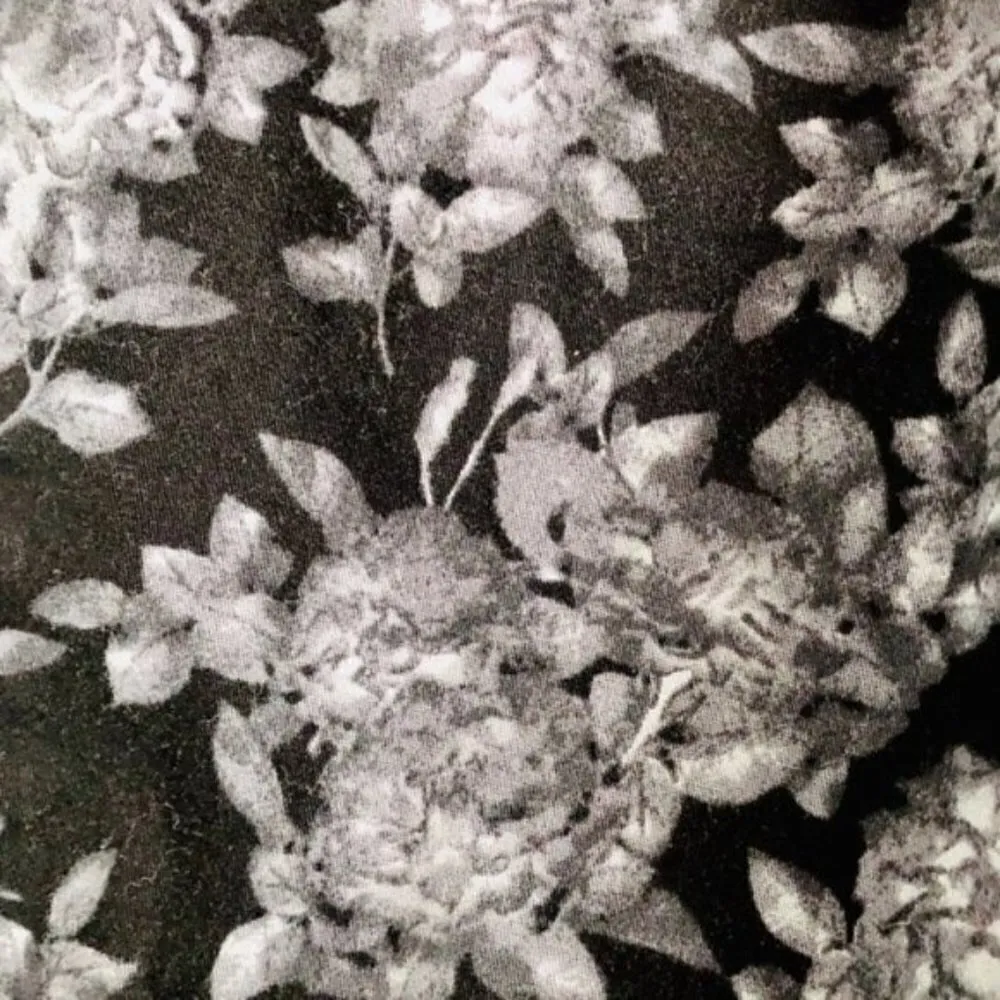 Charter Club Jean Capri Jean 14 Modern Fit Skinny Stretch Floral Black Gray - Image 3