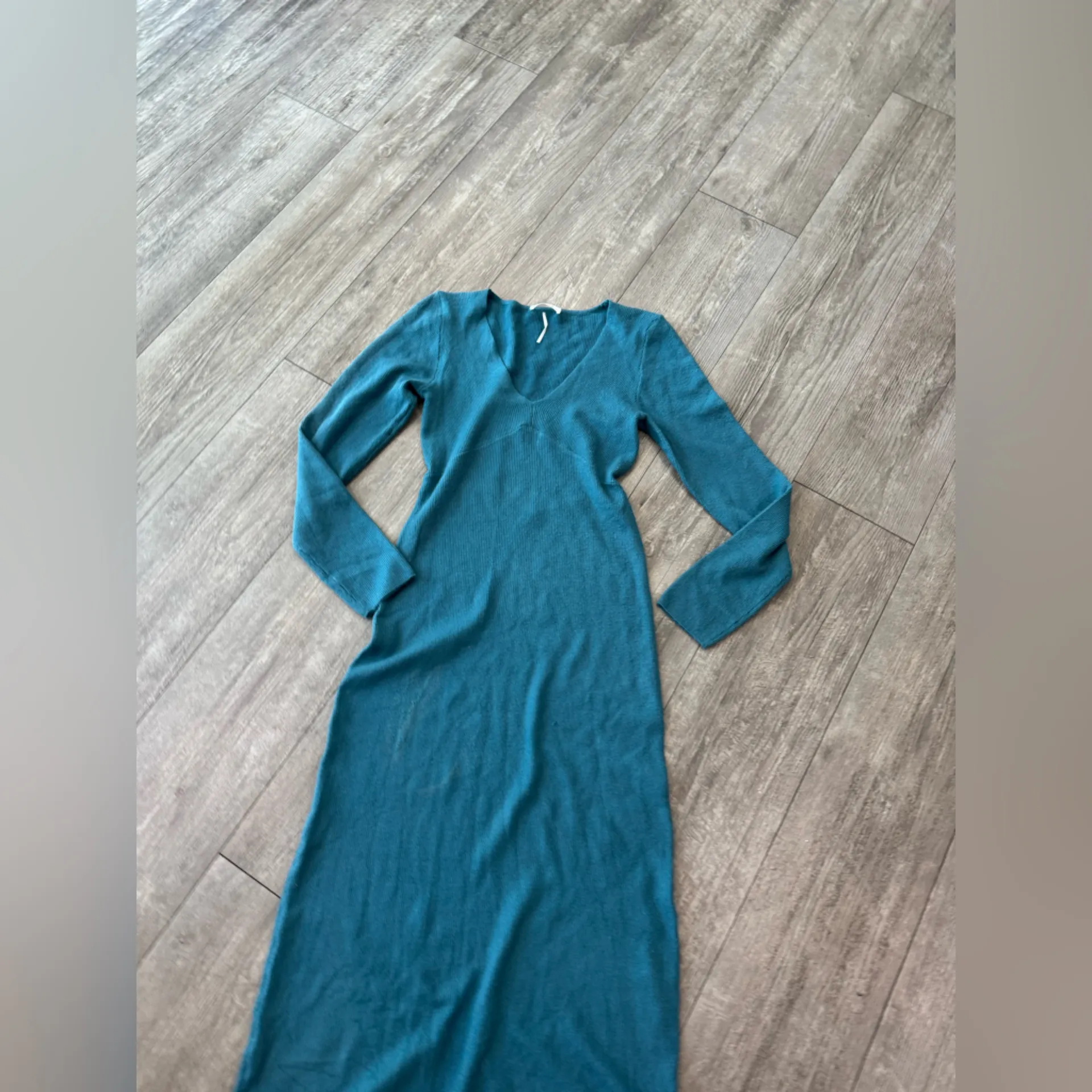 Chic Teal Long Sleeve Maxi Dress Green - Image 6
