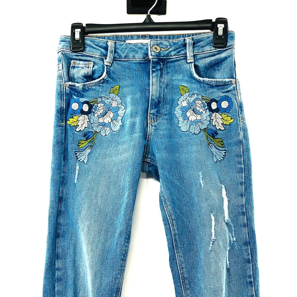 Zara Embroidered Midrise Mini Flare Leg Distressed Cropped Denim Jeans Size 2 - Image 7
