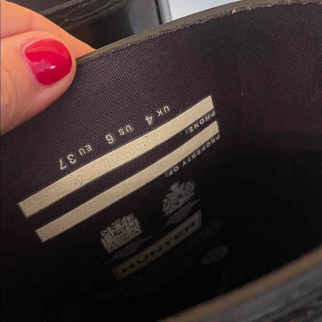 Hunter Glossy Dark Navy Knee-High Boots Navy size 6 - Image 5