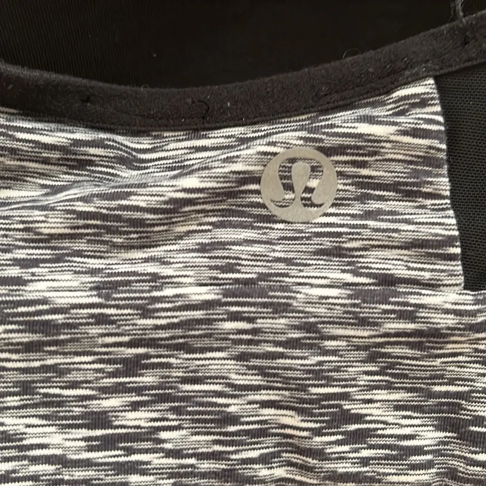 Lululemon Speed Up Bra - Image 8