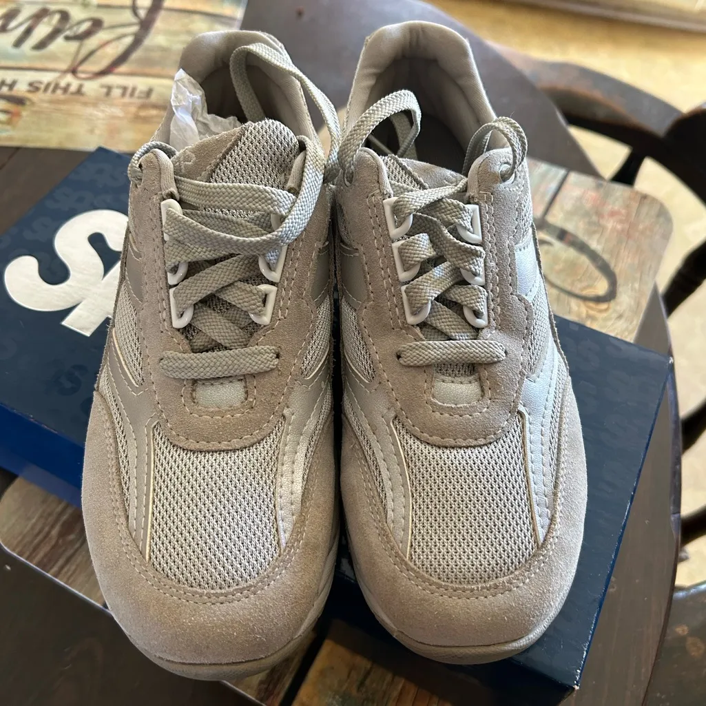 SAS tour mesh dust Women's 6.5 M comfort Sneakers Gray Size undefined - Image 4