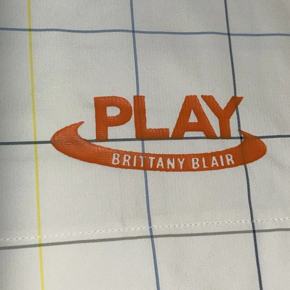 Woman’s Nike Dri-Fit Golf Bermuda Shorts White w/blue & yellow stripes Size 6 - Image 8