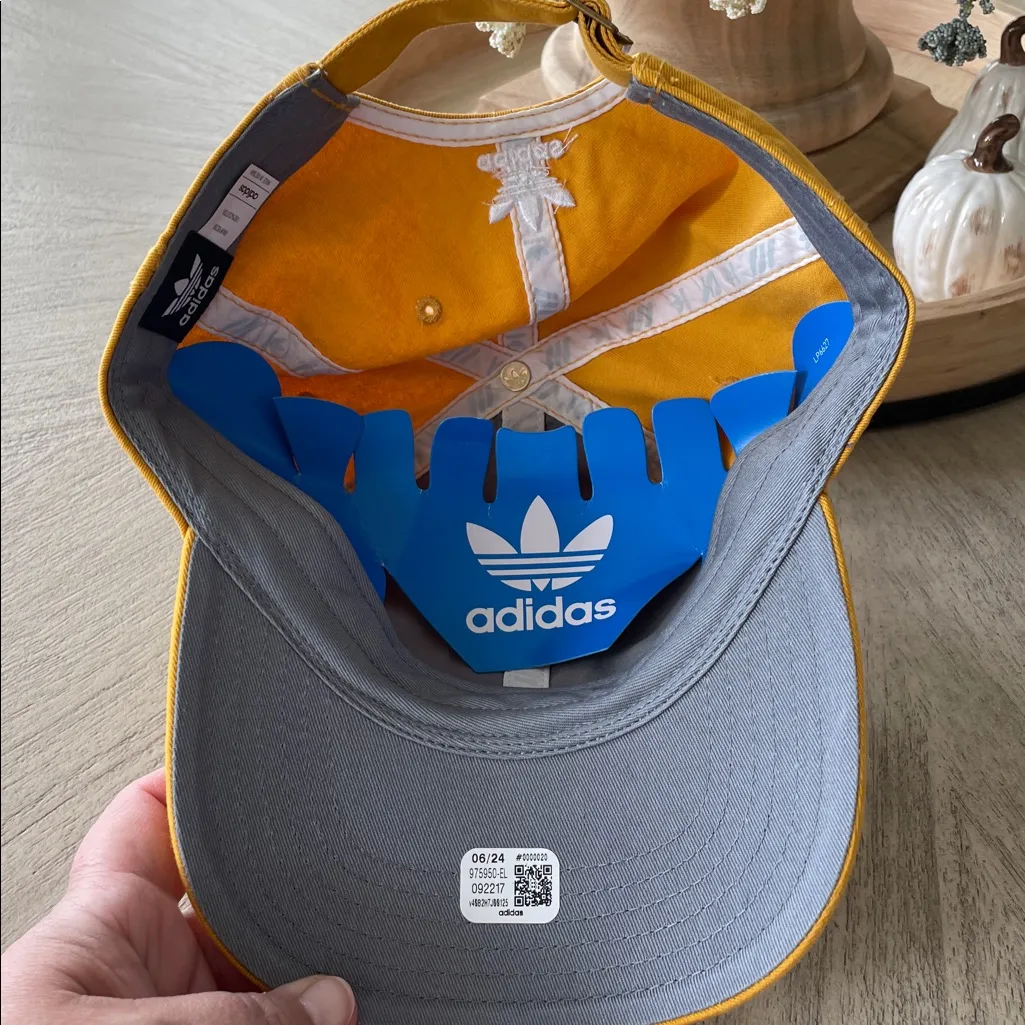 Adidas Relaxed Strapback hat NWT - Image 6