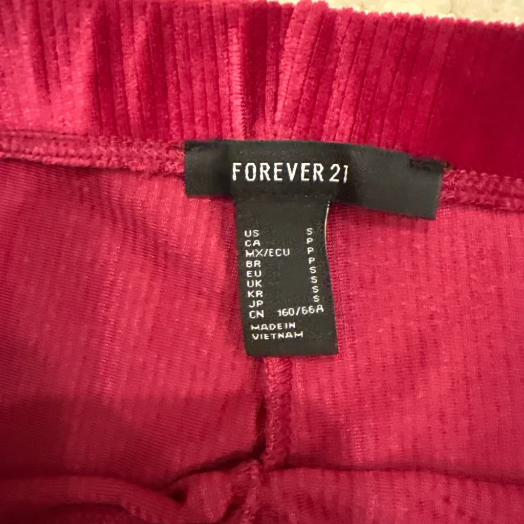 Forever 21 Berry Corduroy Leggings Pants Women’s Small NWT - Image 4