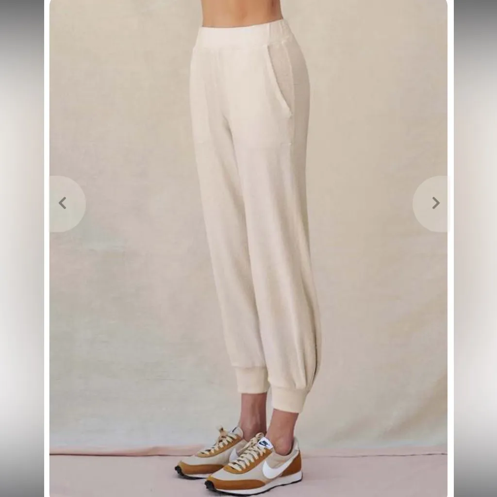 Sundry Faux Sherpa Patch Pant Joggers Cozy Ecru Loungewear Small - Image 2