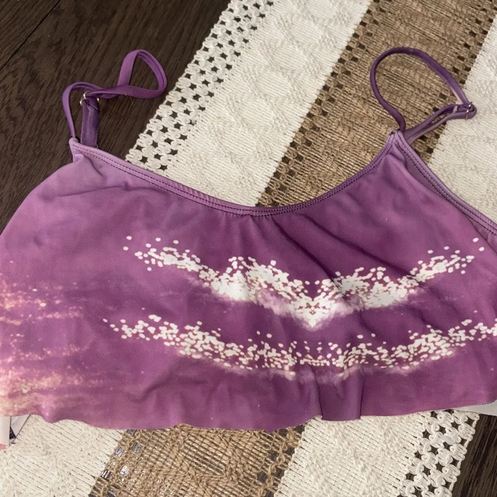 Wildfox Vintage Space Cadet Peekaboo Bikini Sz Lg preloved - Image 6