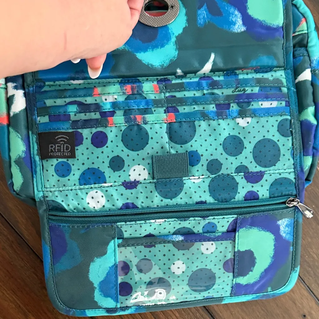 Lug Switch Women's Convertible Crossbody Bag Mystic Bloom Forest Fabric NWOT Blue - Image 9