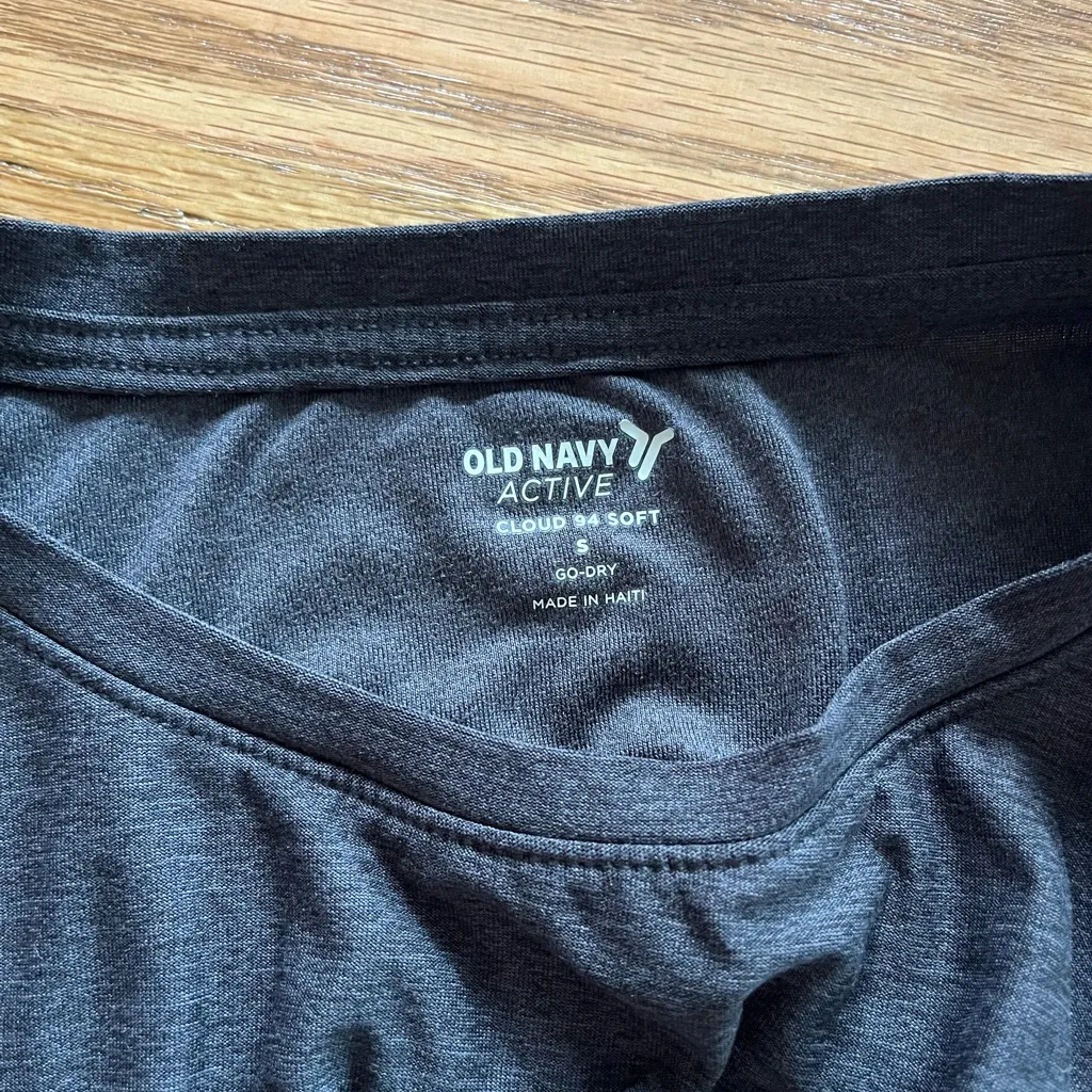 5/$25 Old navy nursing tank top - Image 5