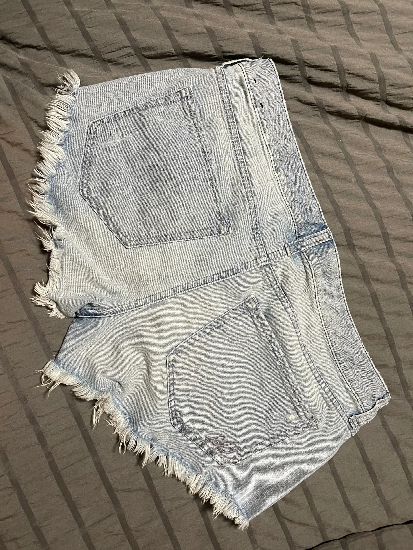 EXPRESS Jean Shorts - Image 3
