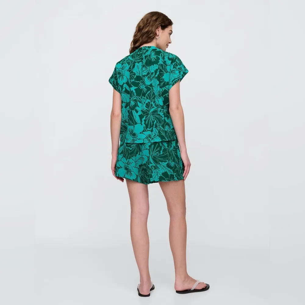 GAP NWT | Cotton Gauze Tropical Green Blue Floral Shirt & Shorts Set | M - Image 3