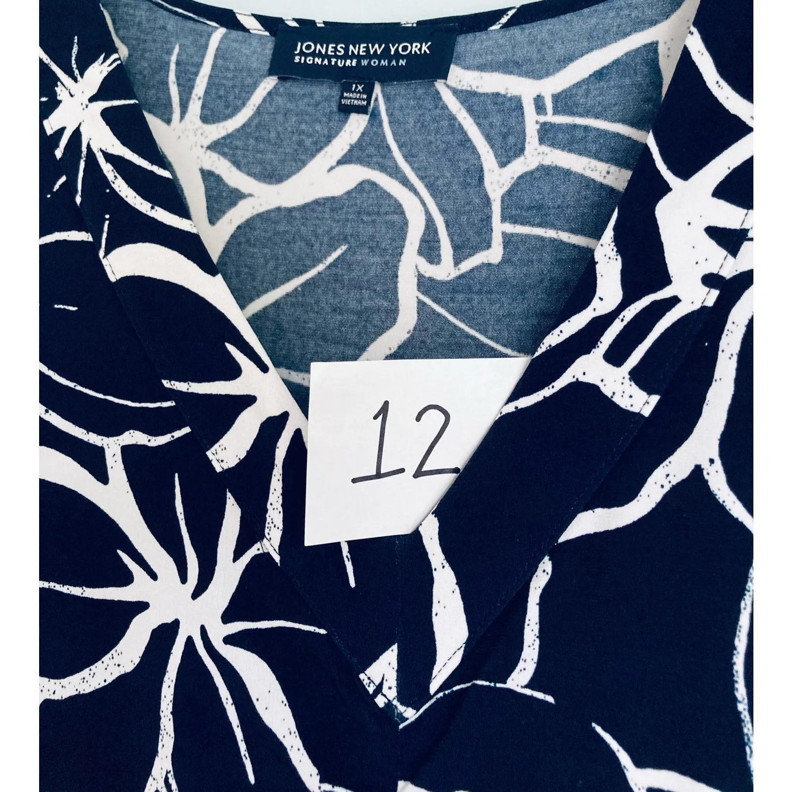 Jones New York Signature Woman 1X Dress Blue and White Floral Print - Image 7