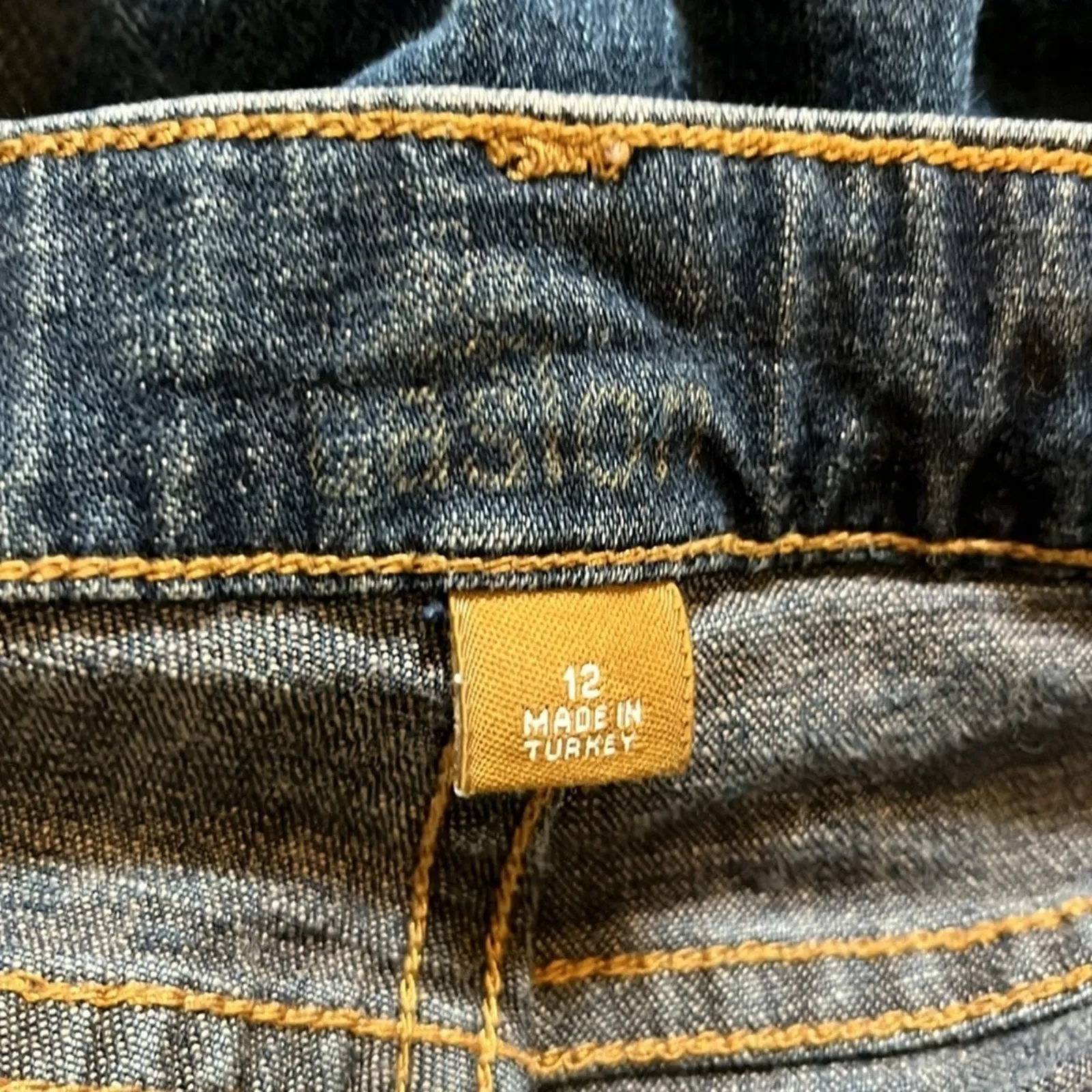 Caslon Women’s Size 12 Blue Bootcut Jeans Mid Rise Stretch Denim Made in Turkey - Image 2