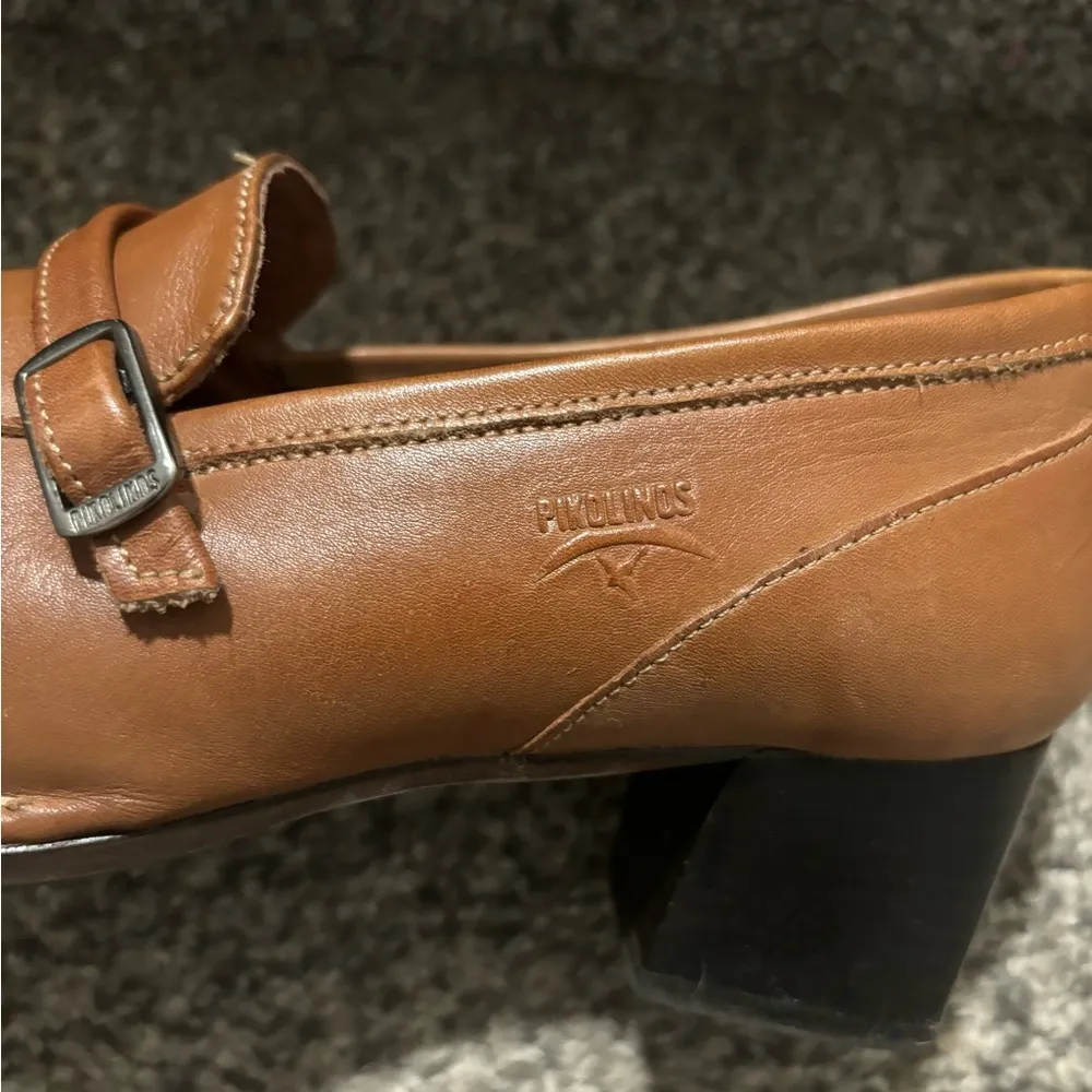 Pikolinos Women’s Leather Buckle Strap Shoes - Image 7