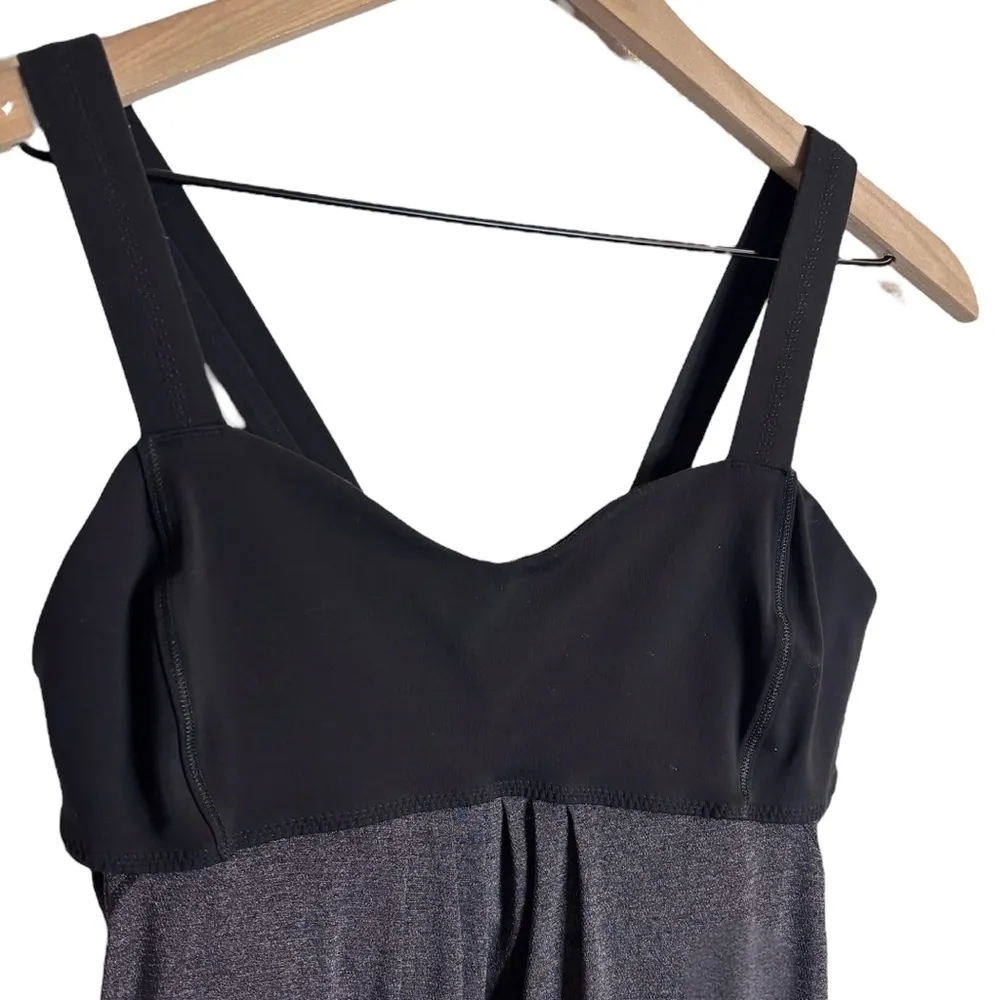 Women’s Lululemon gray black Run Back On Track tank top size 8 - Image 4