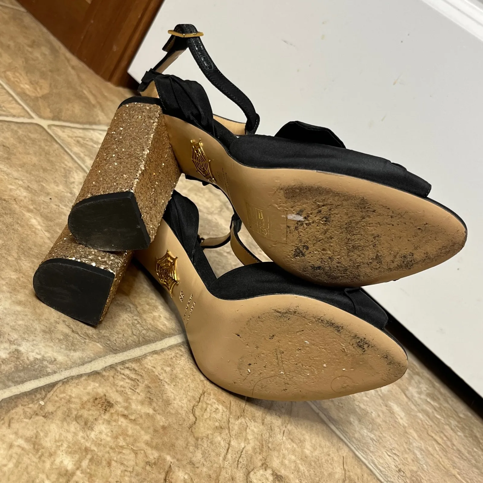 Charlotte Olympia Size 38 Black Satin Bow Block Heel Sandal T Strap Gold Glitter - Image 9