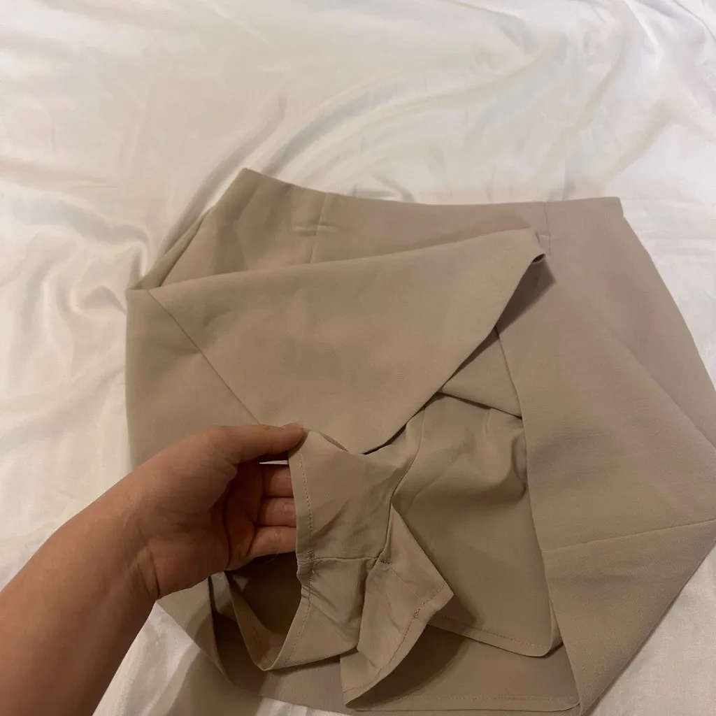 Abercrombie & Fitch Mini Skort - Image 3