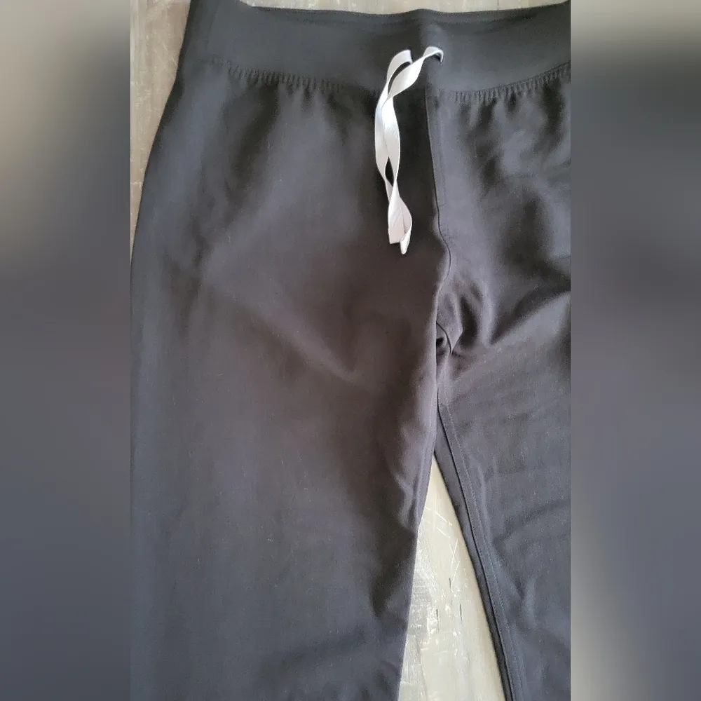 NWT Figs Livingston Scrub Pants Size S - Image 9