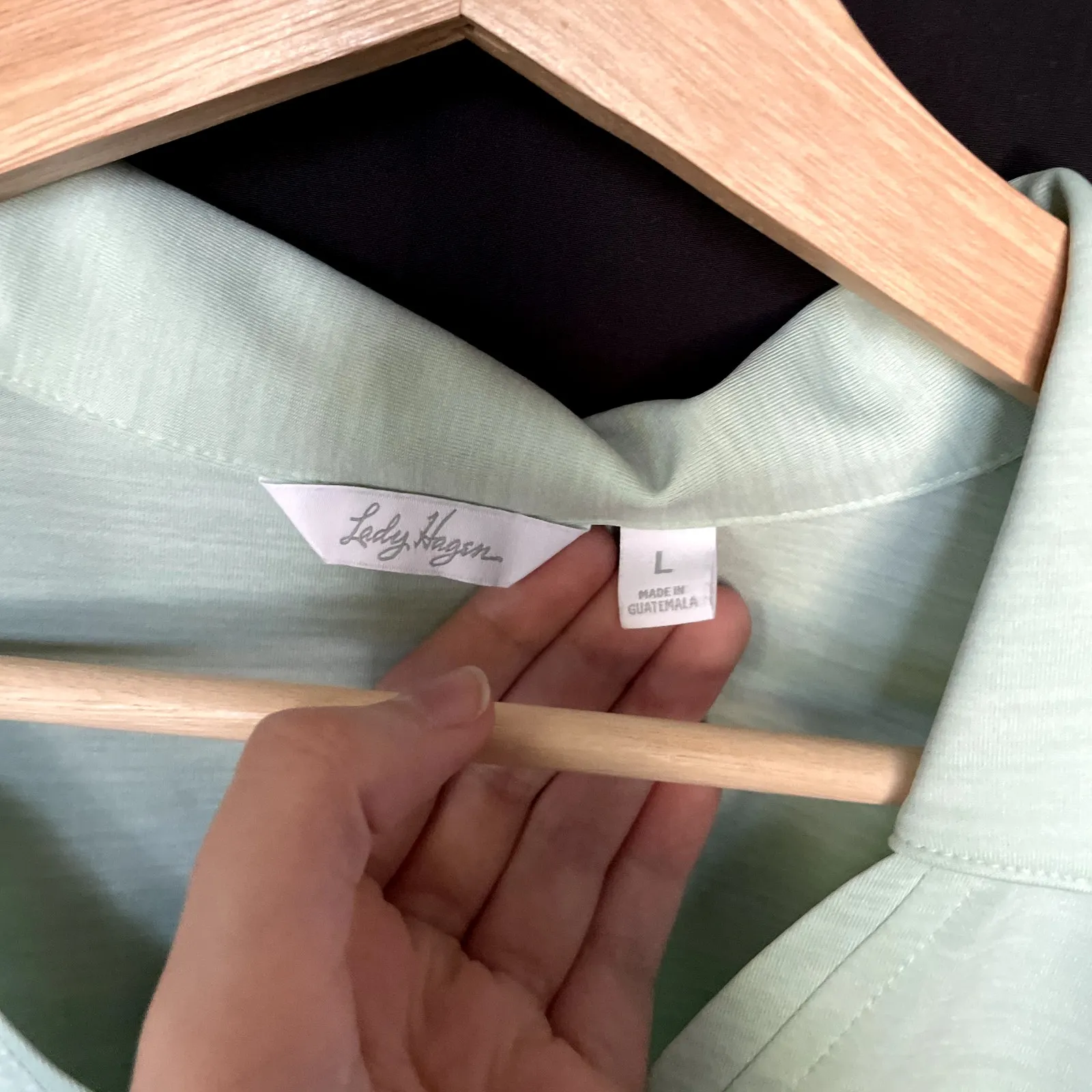 Lady Hagen collared v-neck golfing top short sleeved shirt women's size large - Image 3