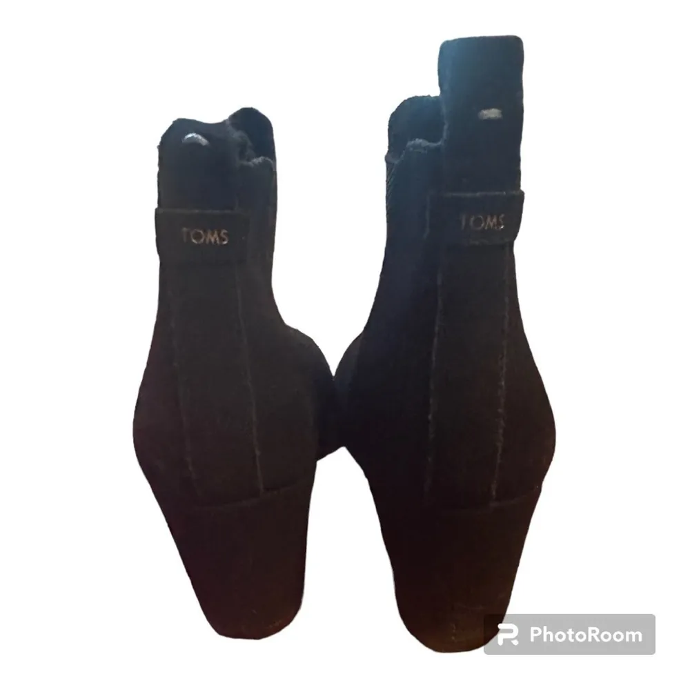 Toms Women’s Kelsey Black Suede Ankle Wedge Booties - Image 9
