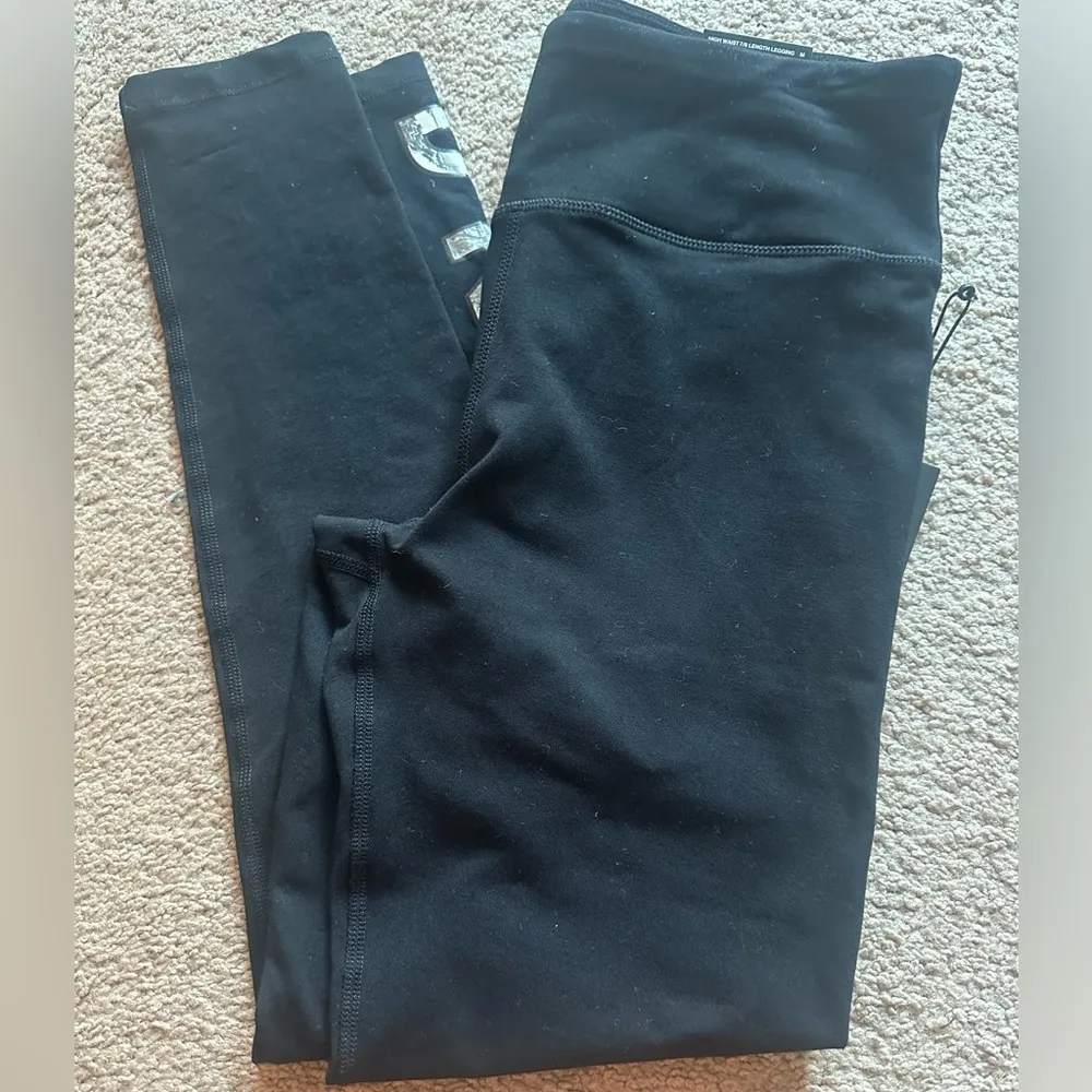 SPORT High-Rise 7/8 Length Leggings M New - Image 4