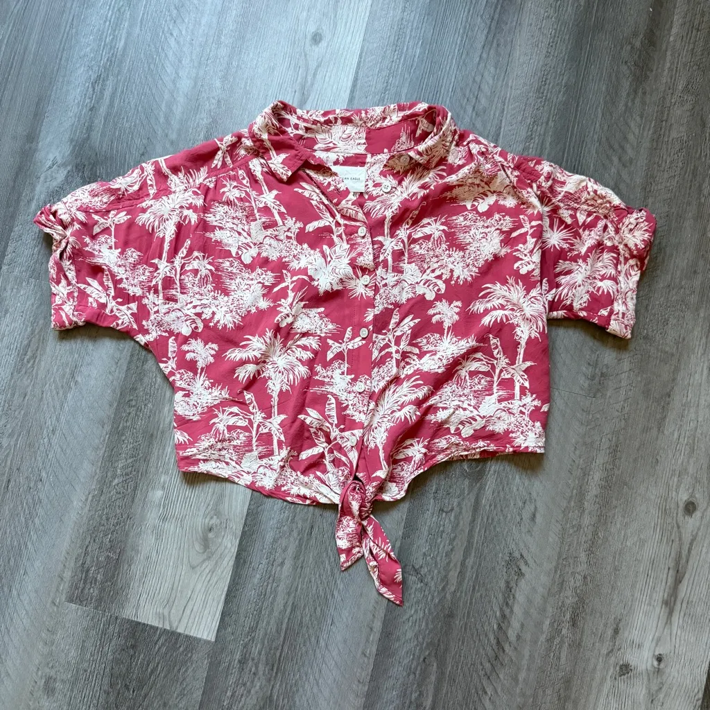 American Eagle Hawaiian Button Up Tie Crop Top Vacation Tropical - Image 2