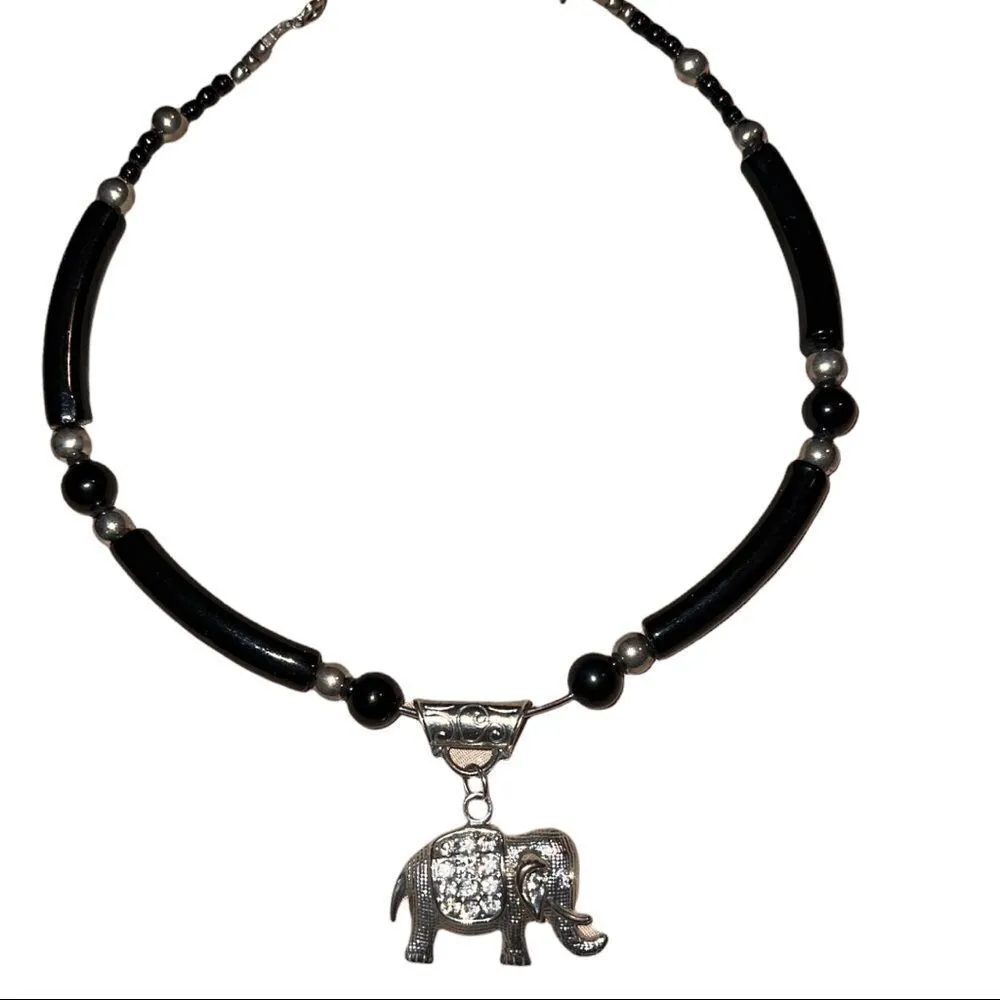 Vintage elephant charm choker necklace! Black - Image 5