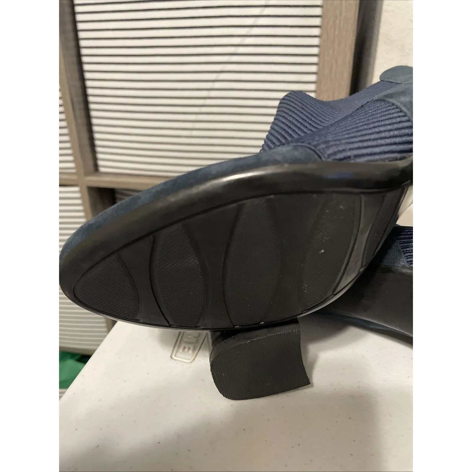 Van Eli Suede Ankle Booties Slip On Elastic Sz 8M Dk Blue NWOT - Image 9