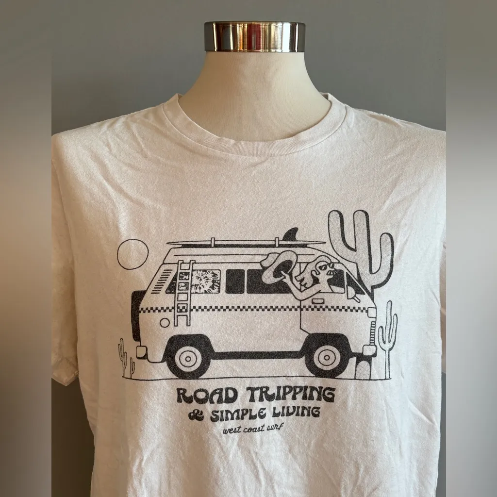 Old Navy West Coast Surf T-Shirt - Image 2