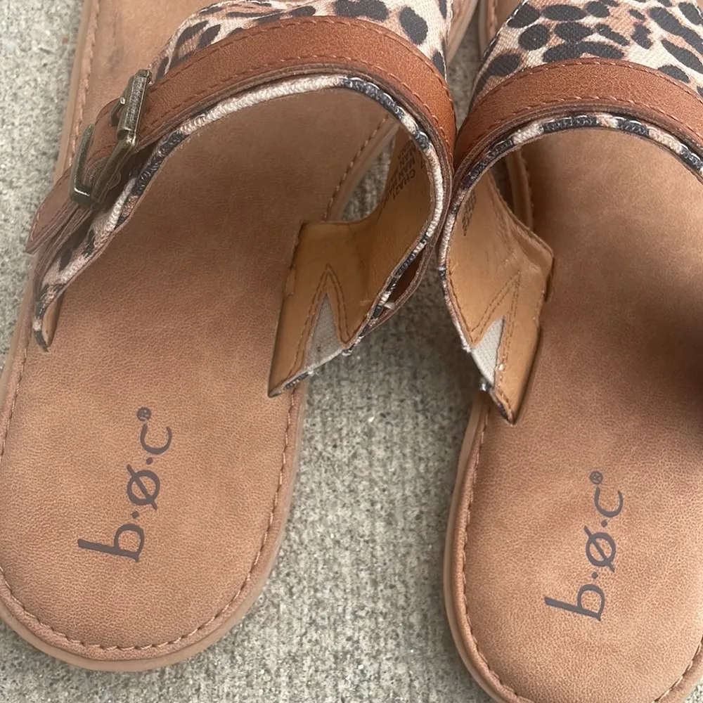 B.O.C. Sandal Mya Womens Animal Print Thong Flat New Sz 9M - Image 4