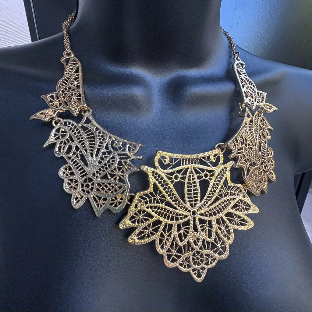 Amrita Singh Gold Filigree Necklace - Image 4