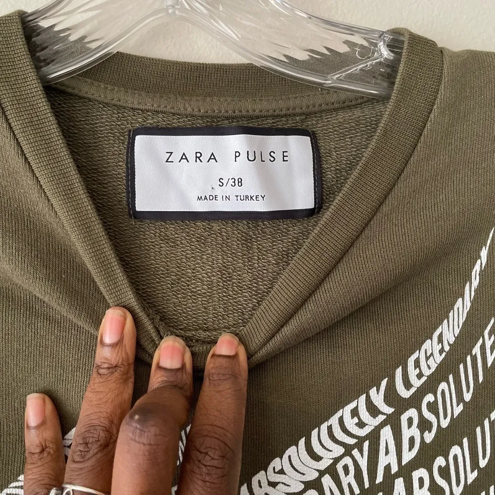 Zara Pulse Green Unisex Crewneck Sweatshirt With Eagle Print Size S - Image 3