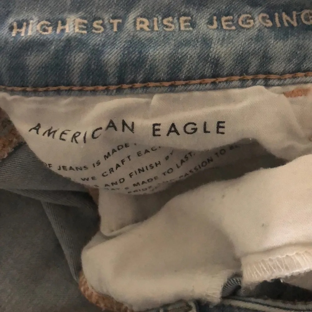 American Eagle  Destroyed Highest Rise Jegging Light Wash 360 Stretch 16S - Image 5