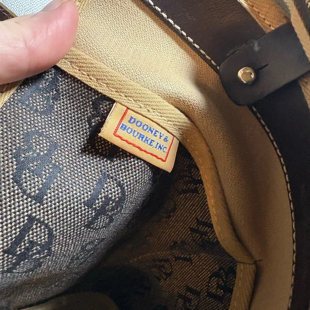 Vintage Dooney & Bourke Signature DB‎ Purse Large Tassel Tote Y2K Brown GUC! - Image 14