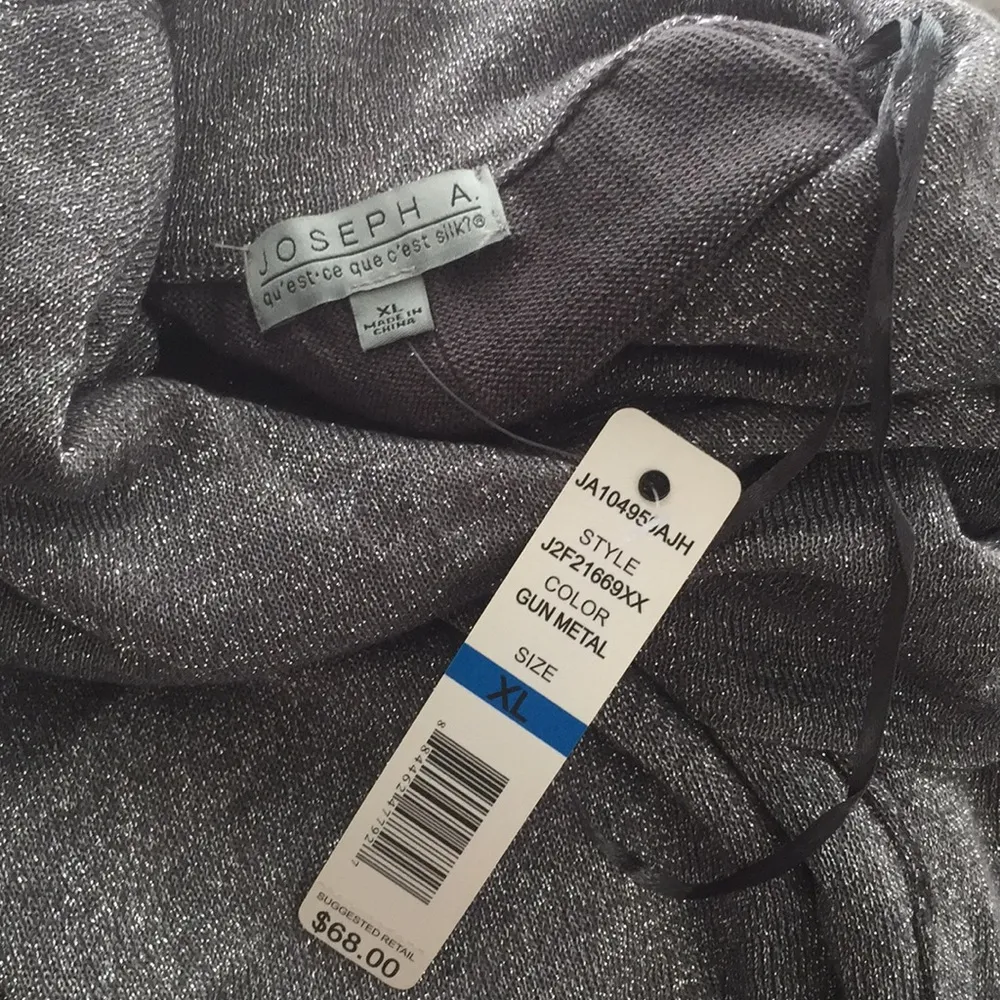 Joseph A. ✨STUNNING relaxed sparkle sweater!✨ - Image 5