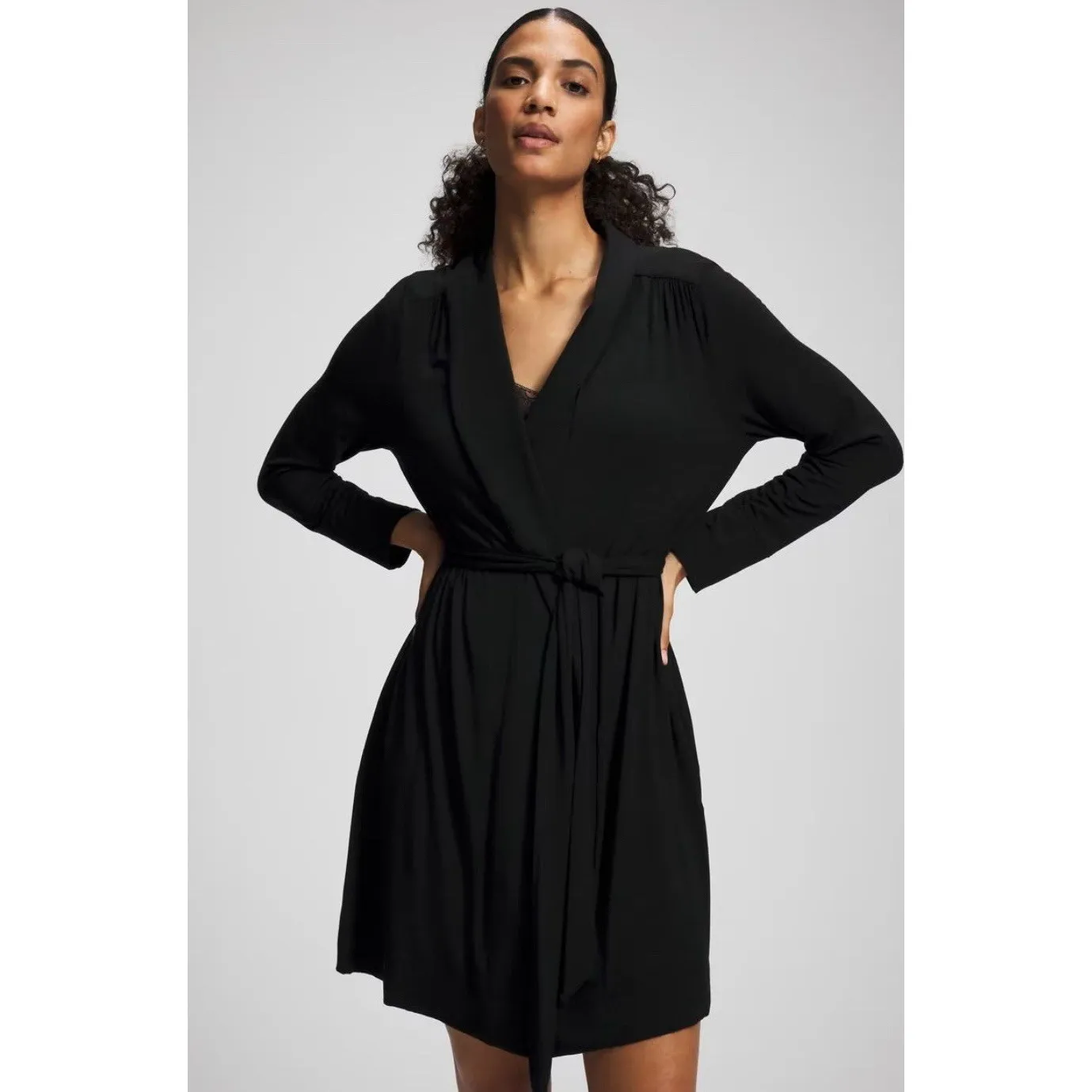 Soma Women's Cool Nights Short Robe Black Small/Medium - Image 2