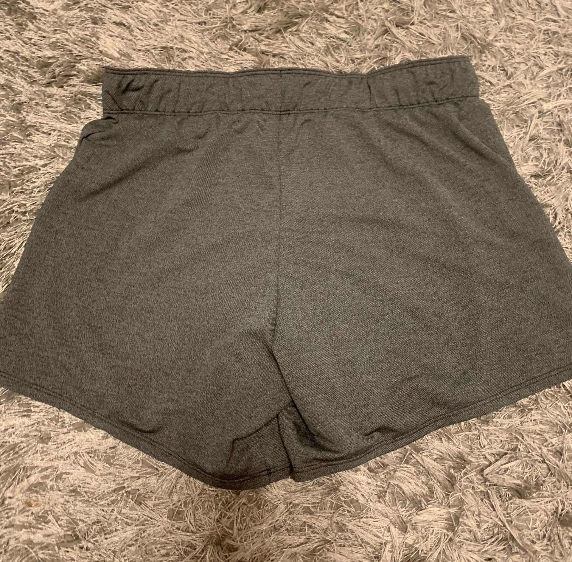 Nike shorts - Image 4