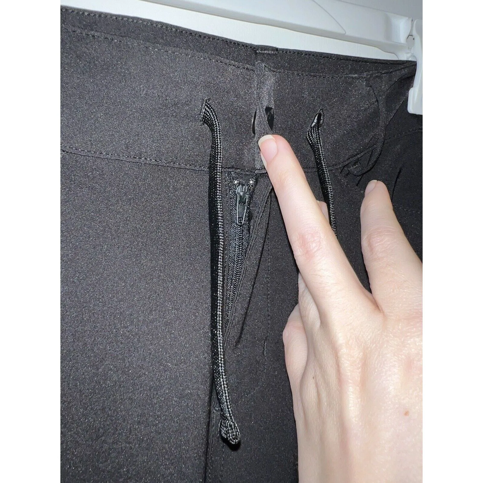 Magellan Pants- Black - Sz Medium - Outer Wear Hiking Camping Fishing - Image 5