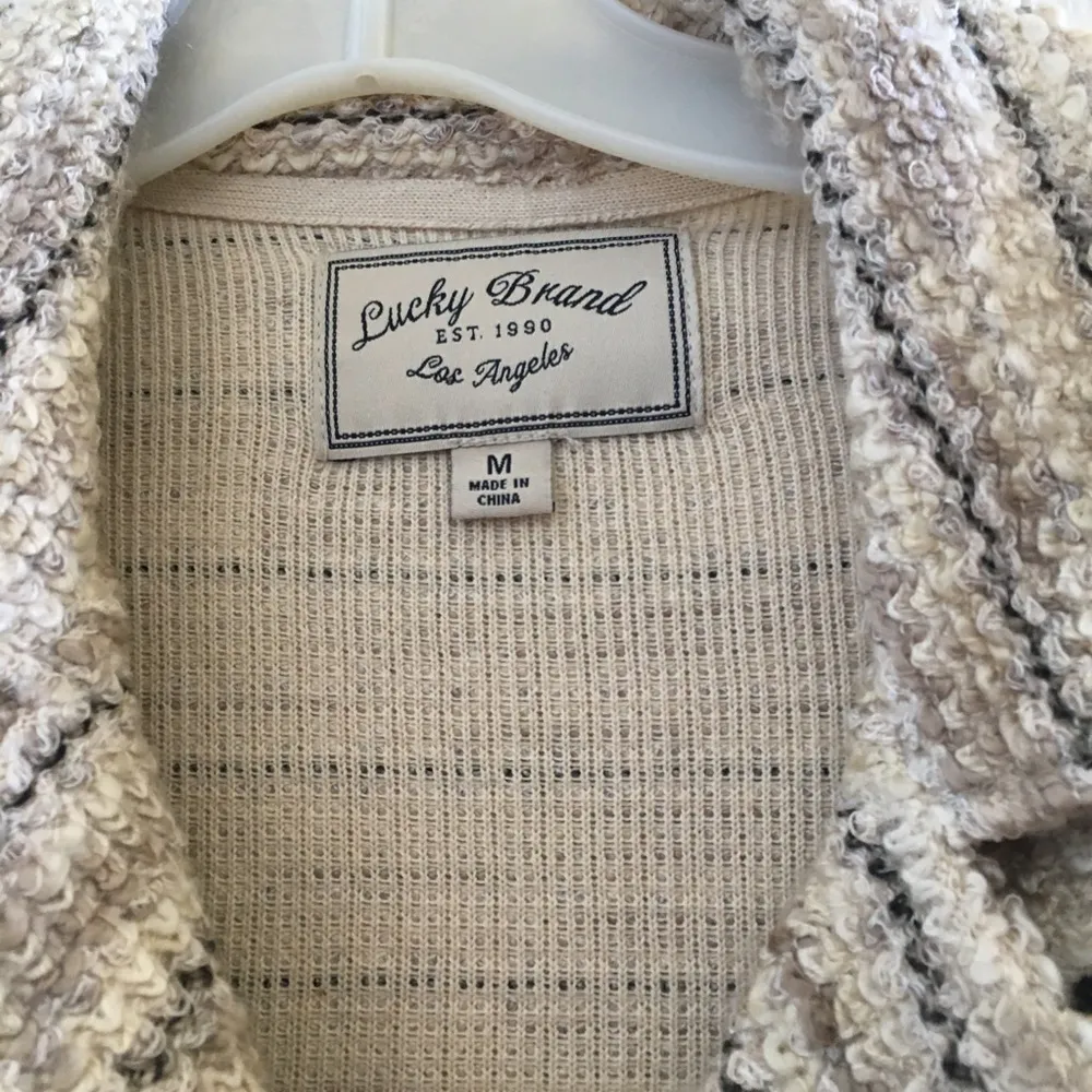 Lucky Brand FINAL MARKDOWN Ladies  jacket medium - Image 4