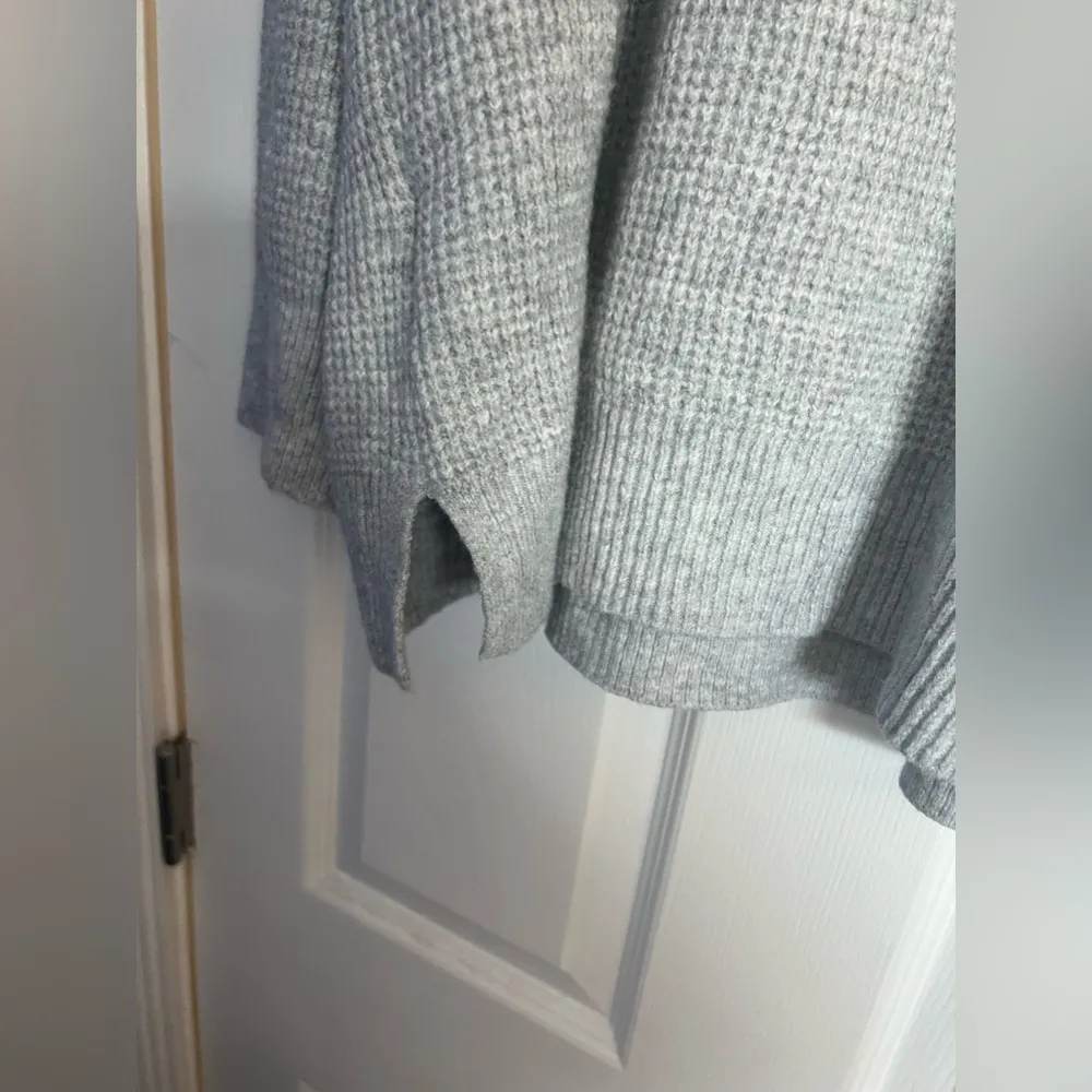 Aerie gray hoodie oversized sweater - Image 4