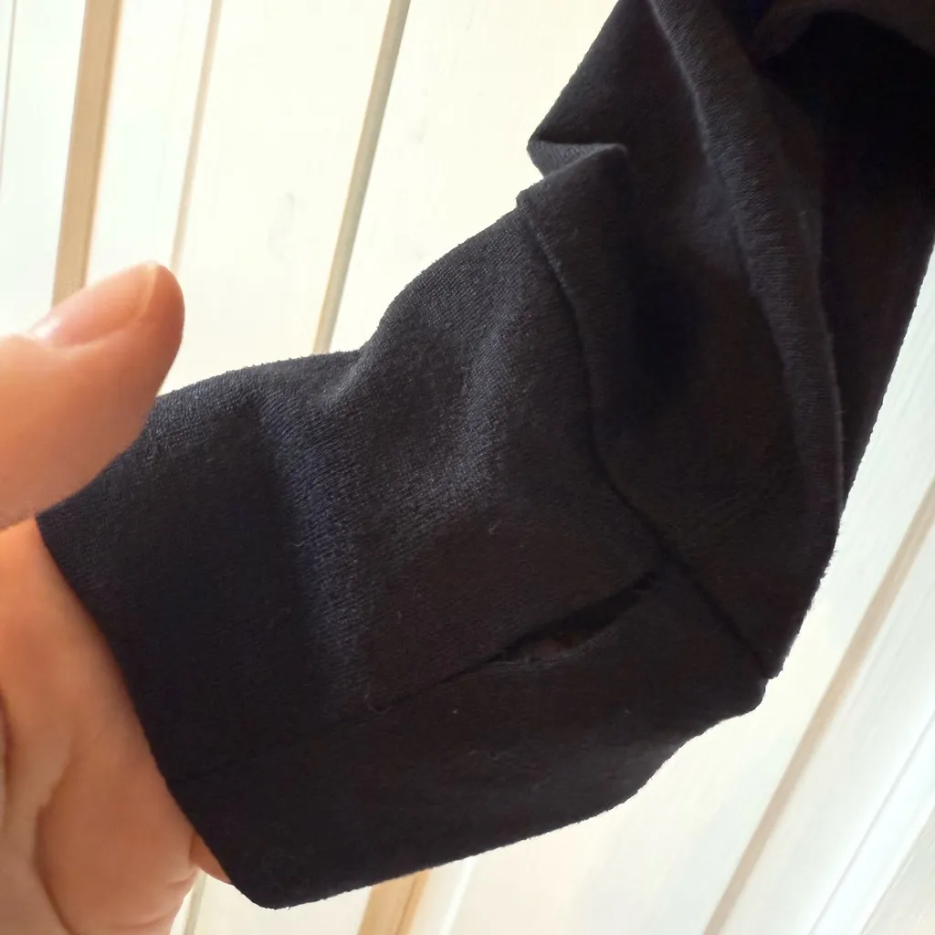 Tempo Women’s Performance Cropped Hoodie in Midnight Black Size Small - Image 11