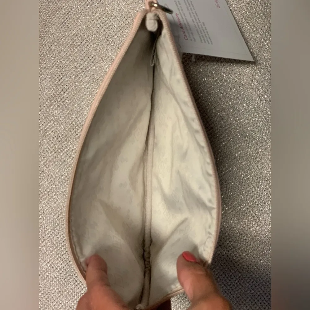 Jewell Blush Pink Textured Clutch - Image 3