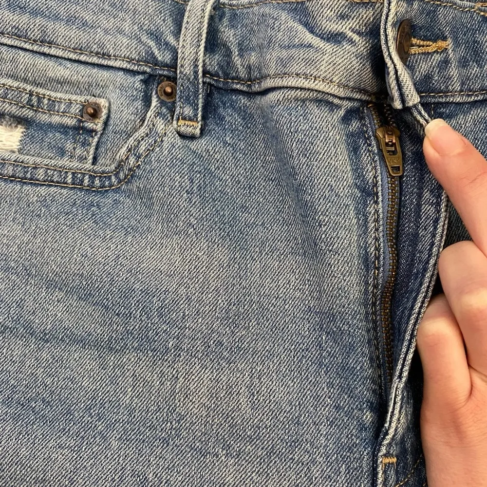 7 For All Mankind High Waist Ankle Skinny Jeans With Silver Shimmer Side Stripe - Image 6